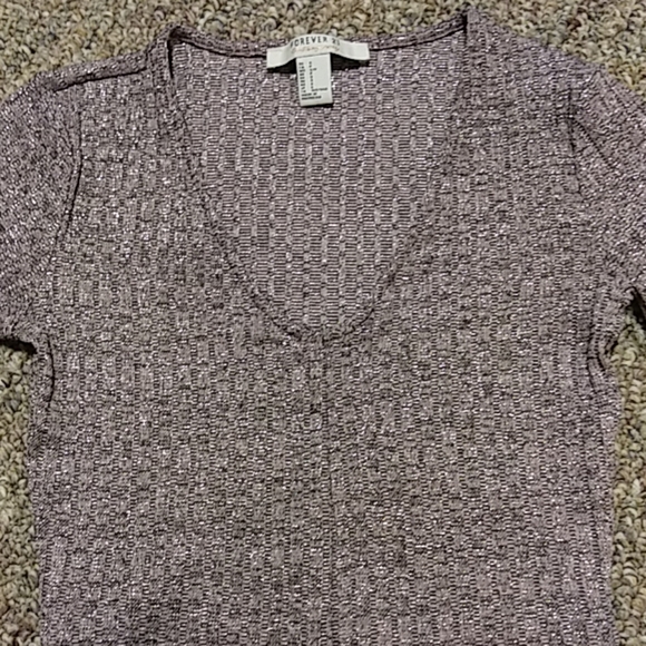 Cropped top - Picture 3 of 3